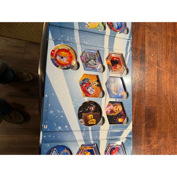 Disney Infinity Video Game for Xbox 360 with Book of Power Discs-Complete in Box - Picture 3 of 11